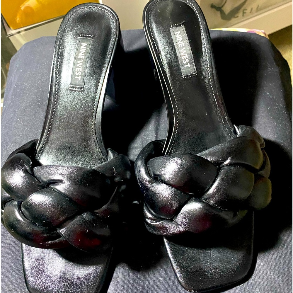 ❤️ NINE WEST BUBBLE  STRAP SANDALS ❤️